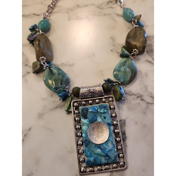 Drapers & Damons Singing The Blues Beaded Pendant Necklace BOHO - Picture 2 of 4